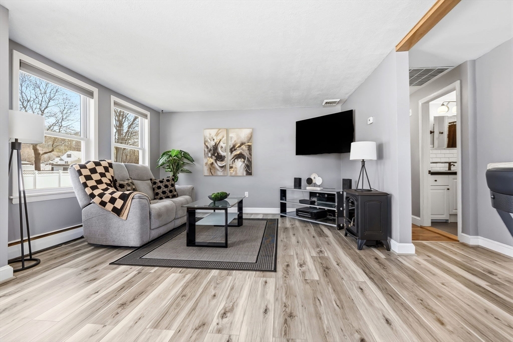 85 Riverbank Road Saugus, MA 01906 - Photo 9 of 26