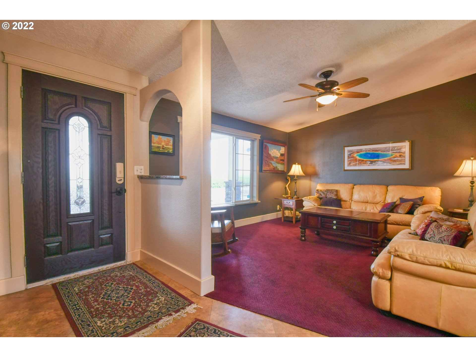 46383 Lloyd Road Pendleton, OR 97801 - Photo 4 of 32 a living room with furniture and a wooden floor