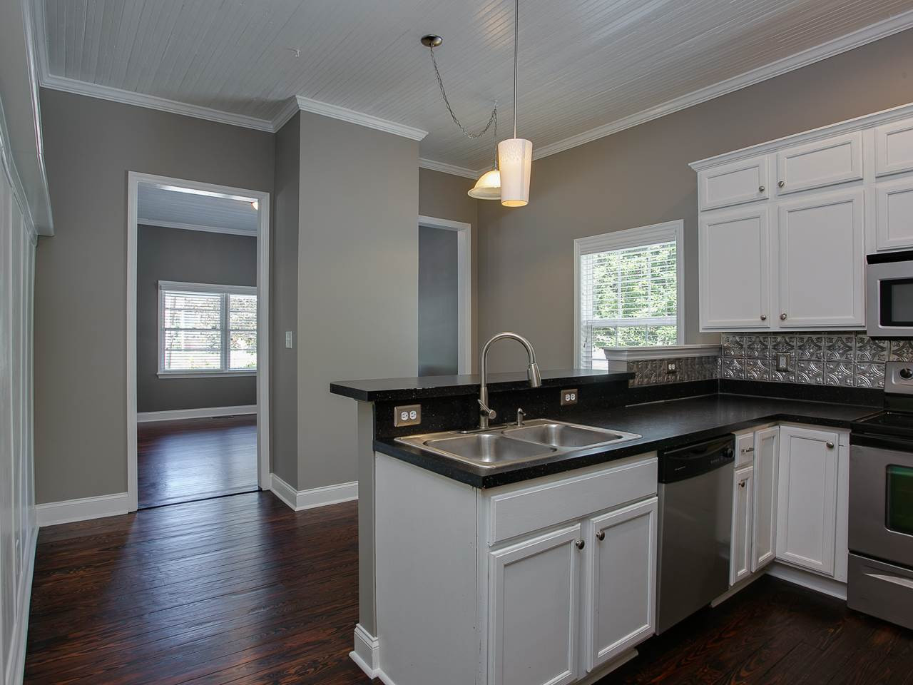 828 East Hargett Street Raleigh, NC 27601 - Photo 12 of 19 Kitchen
