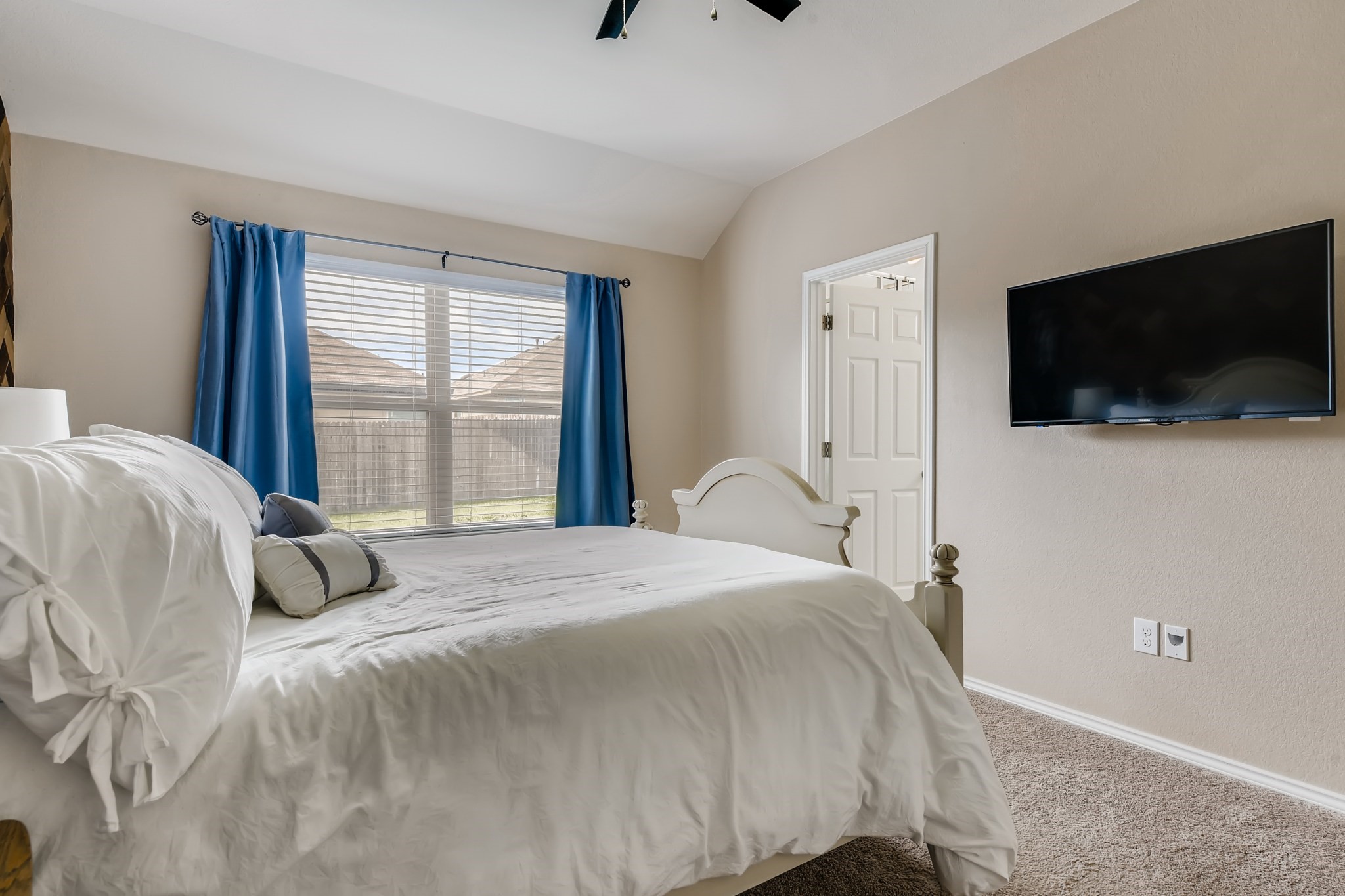 318 Noddy Road Buda, TX 78610 - Photo 12 of 24