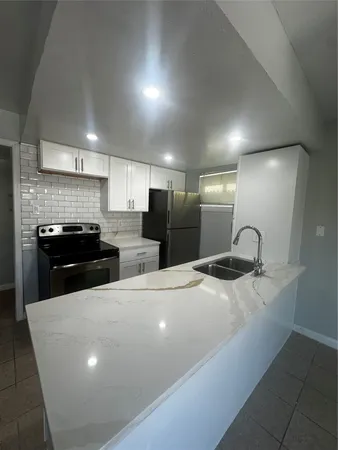 $900 | 8110 Albacore Drive, Unit 30, Houston, TX 77074