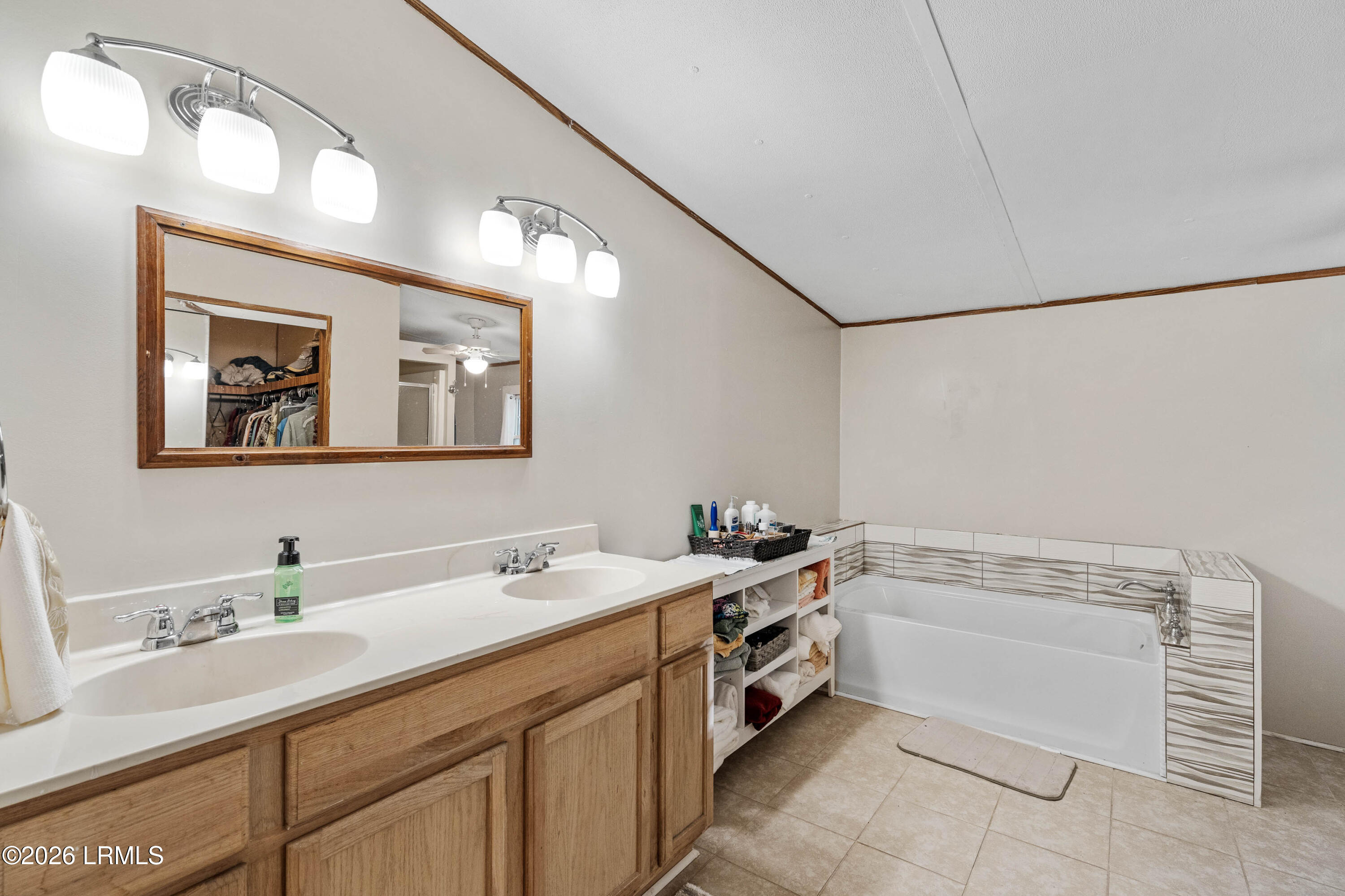 976 Sams Point Road Beaufort, SC 29907 - Photo 20 of 35 965 Sams Point-27