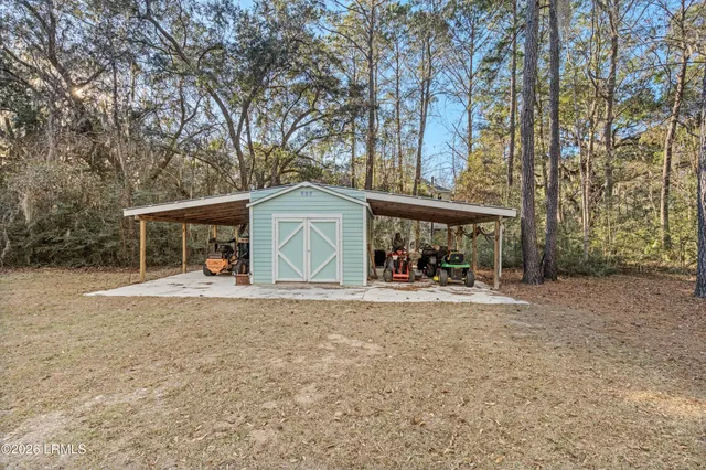$499,999 | 976 Sams Point Road, Beaufort, SC 29907
