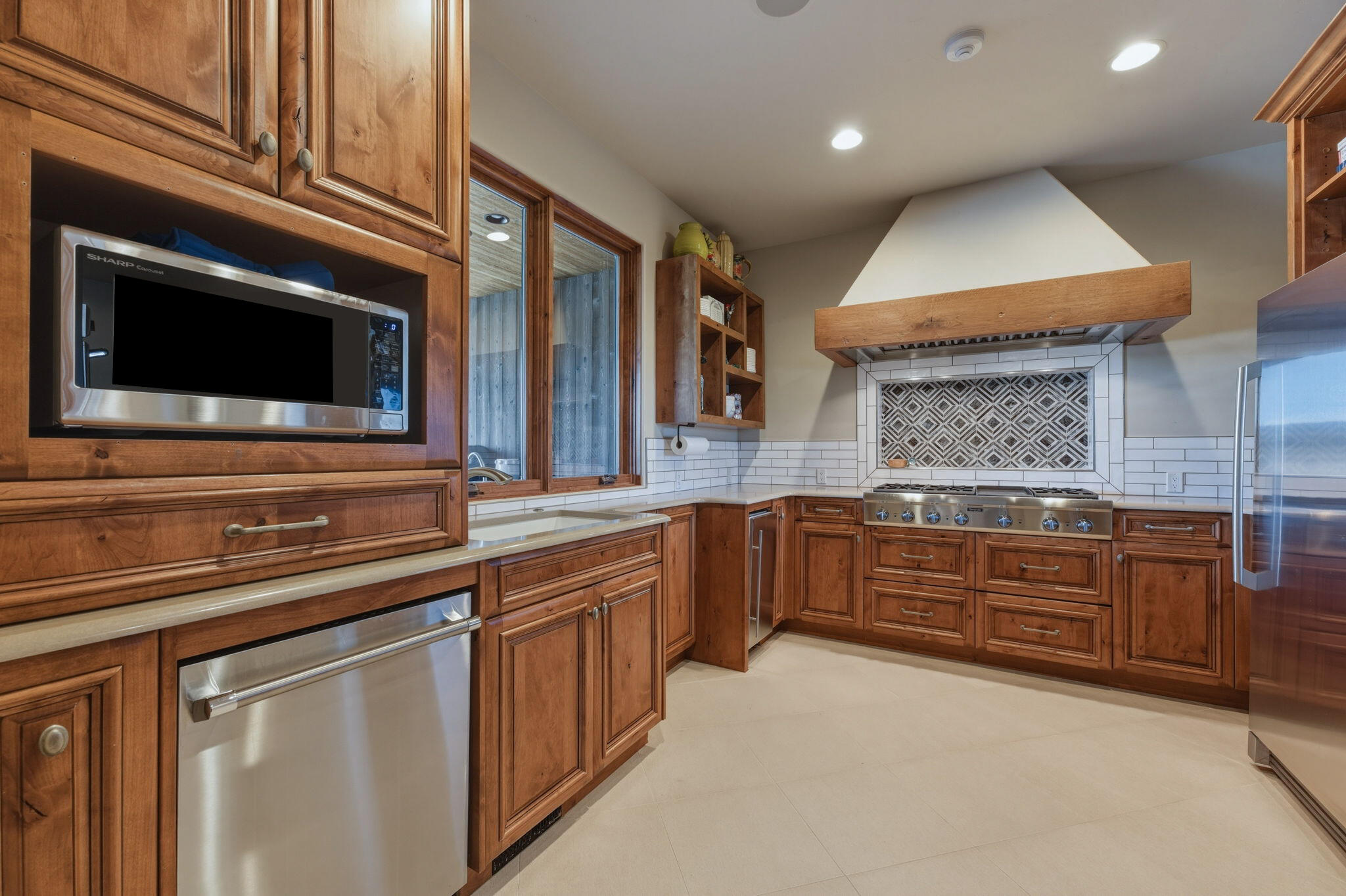 19100 Macalpine Loop Bend, OR 97702 - Photo 18 of 56 Full Prep Kitchen