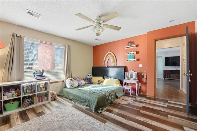 $275,000 | 1201 Maple Lane, Pleasant Hill, MO 64080