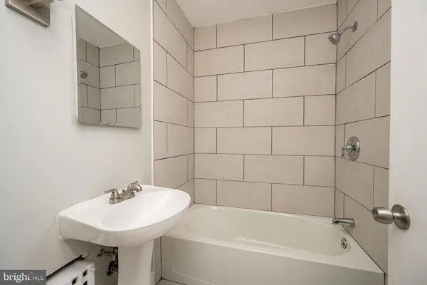 $275,900 | 449 South 3rd Street, Oakland, MD 21550