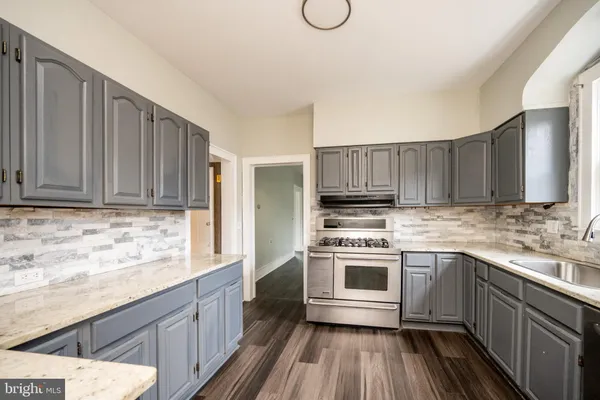 $275,900 | 449 South 3rd Street, Oakland, MD 21550