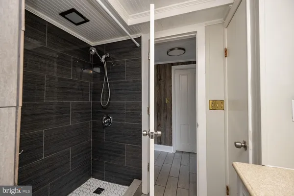 $275,900 | 449 South 3rd Street, Oakland, MD 21550