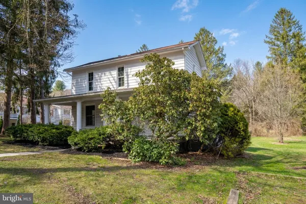 $275,900 | 449 South 3rd Street, Oakland, MD 21550