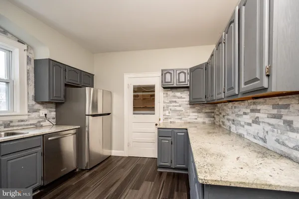 $275,900 | 449 South 3rd Street, Oakland, MD 21550