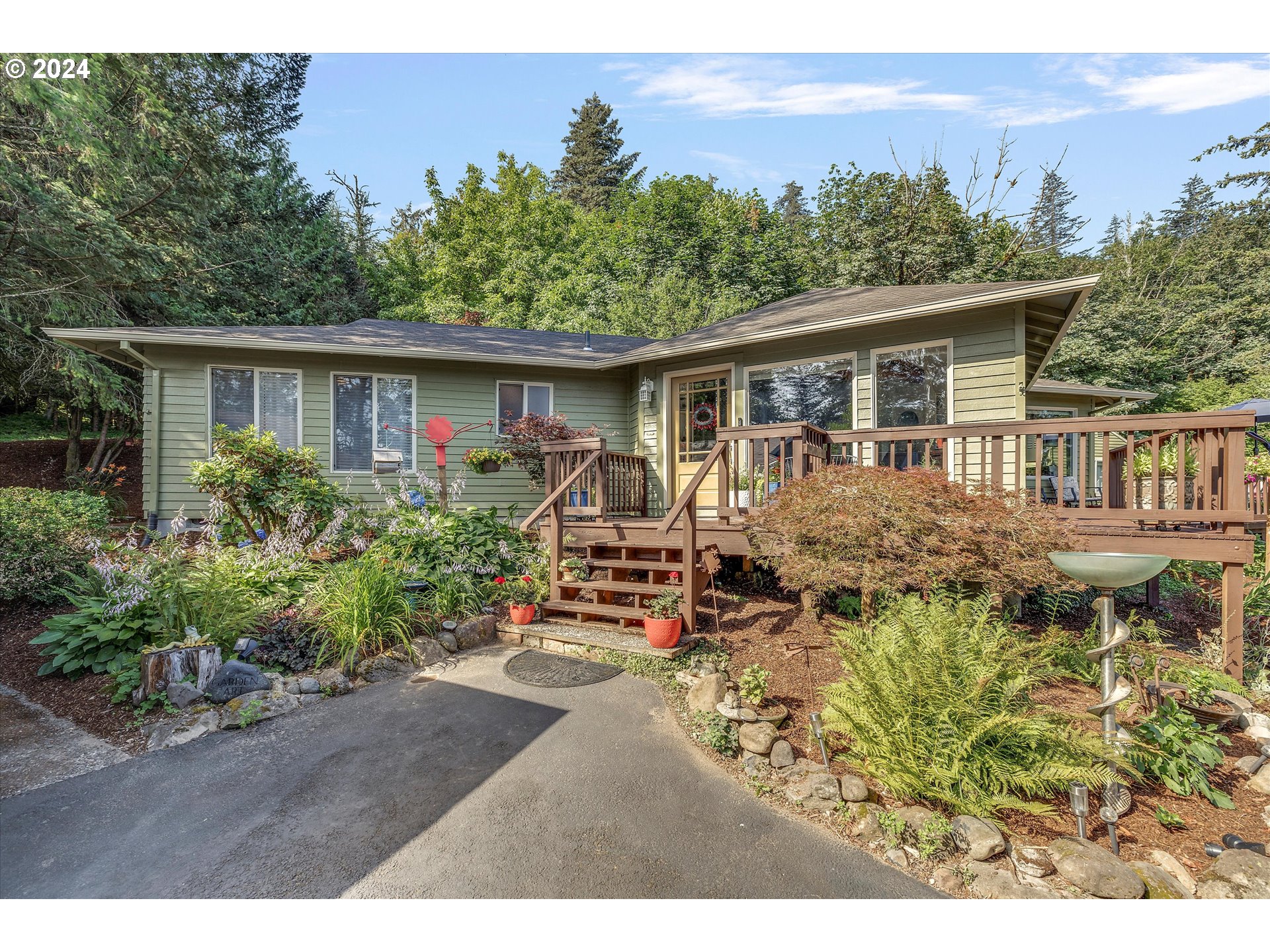33800 Northeast Chamberlain Road Corbett, OR 97019 - Photo 4 of 46 Gallery Image 4