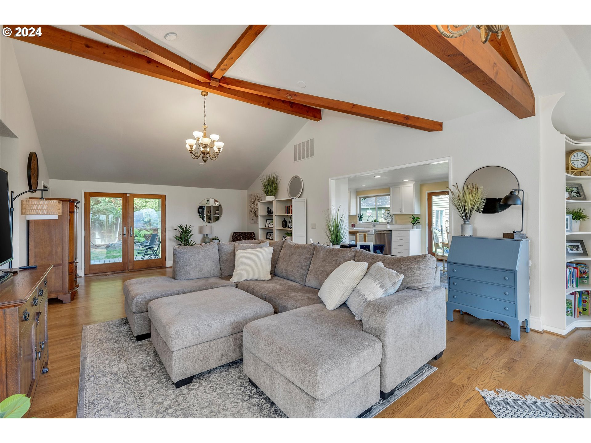 33800 Northeast Chamberlain Road Corbett, OR 97019 - Photo 6 of 46 Gallery Image 6