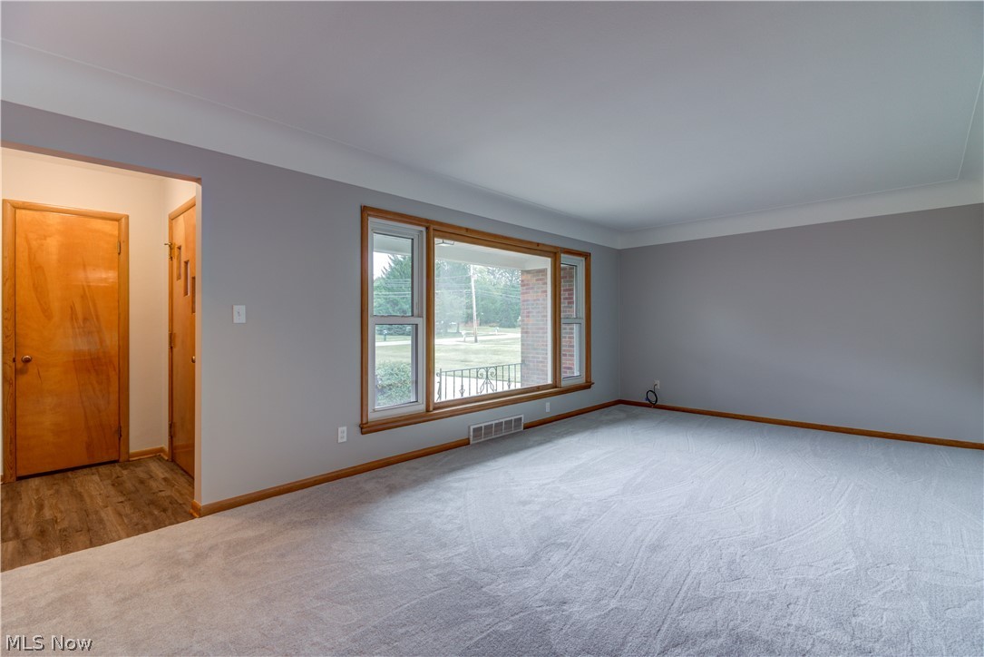 6508 Crossview Road Independence, OH 44131 - Photo 3 of 25
