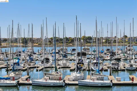 $800,000 | 807 Commodore Drive, Richmond, CA 94804