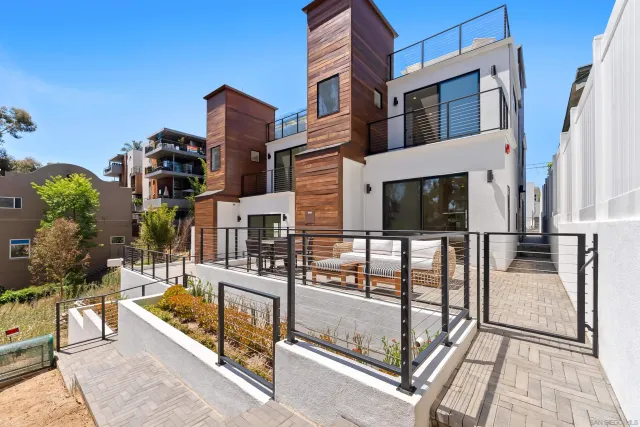 $2,295,000 | 1034 Pennsylvania Avenue, San Diego, CA 92103