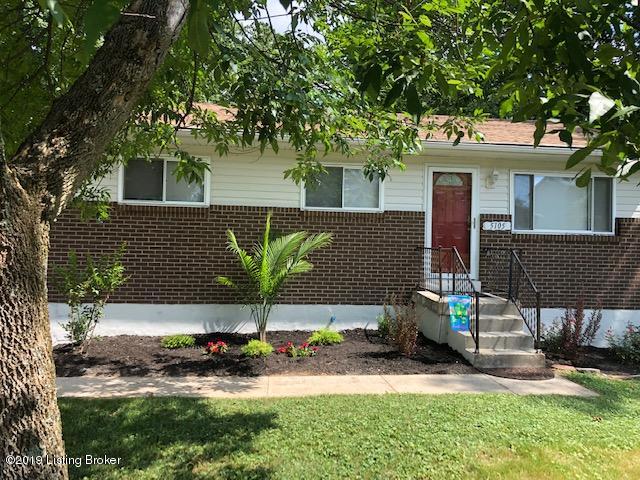 5105 Queens Castle Road Louisville, KY 40229 - Photo 2 of 27 Front Middle View