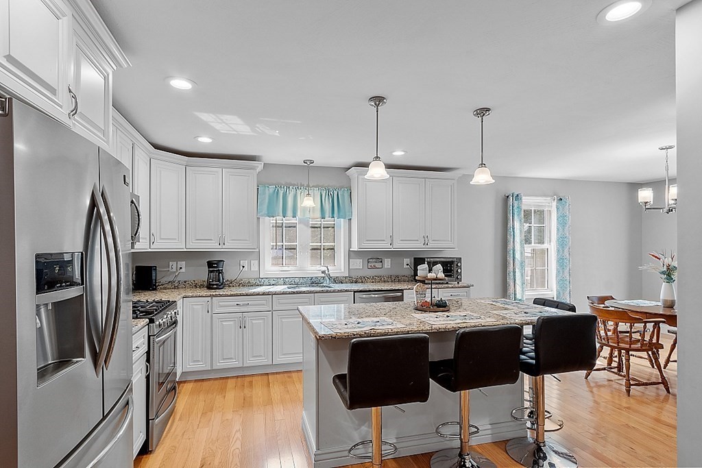 190 Pilgrim Road, Unit 190 Haverhill, MA 01832 - Photo 4 of 30 Gallery Image 4