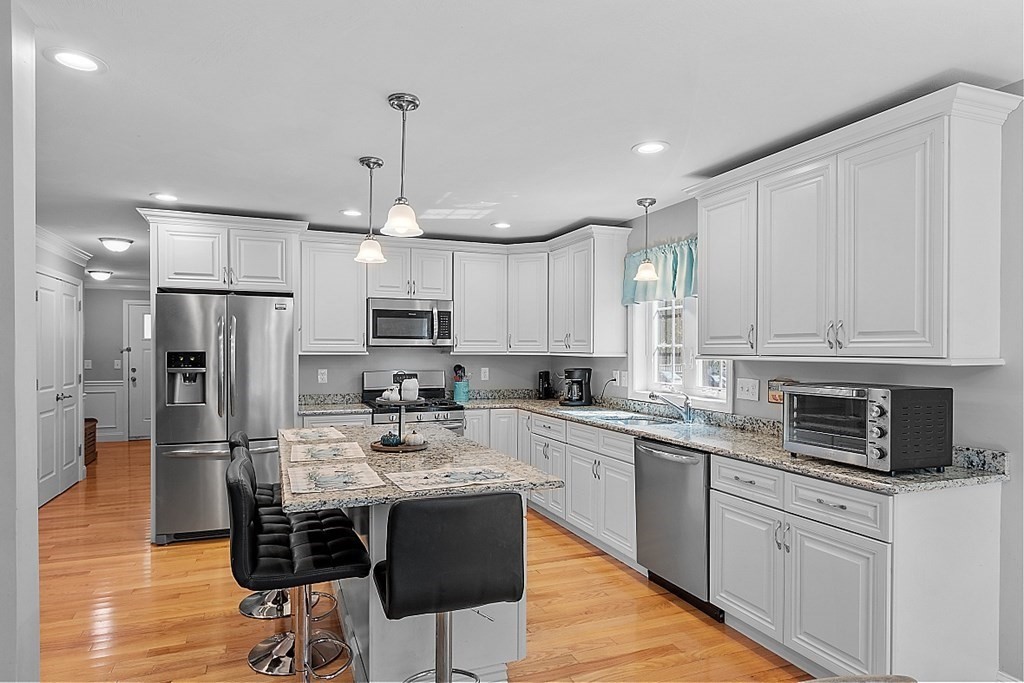 190 Pilgrim Road, Unit 190 Haverhill, MA 01832 - Photo 5 of 30 Gallery Image 5