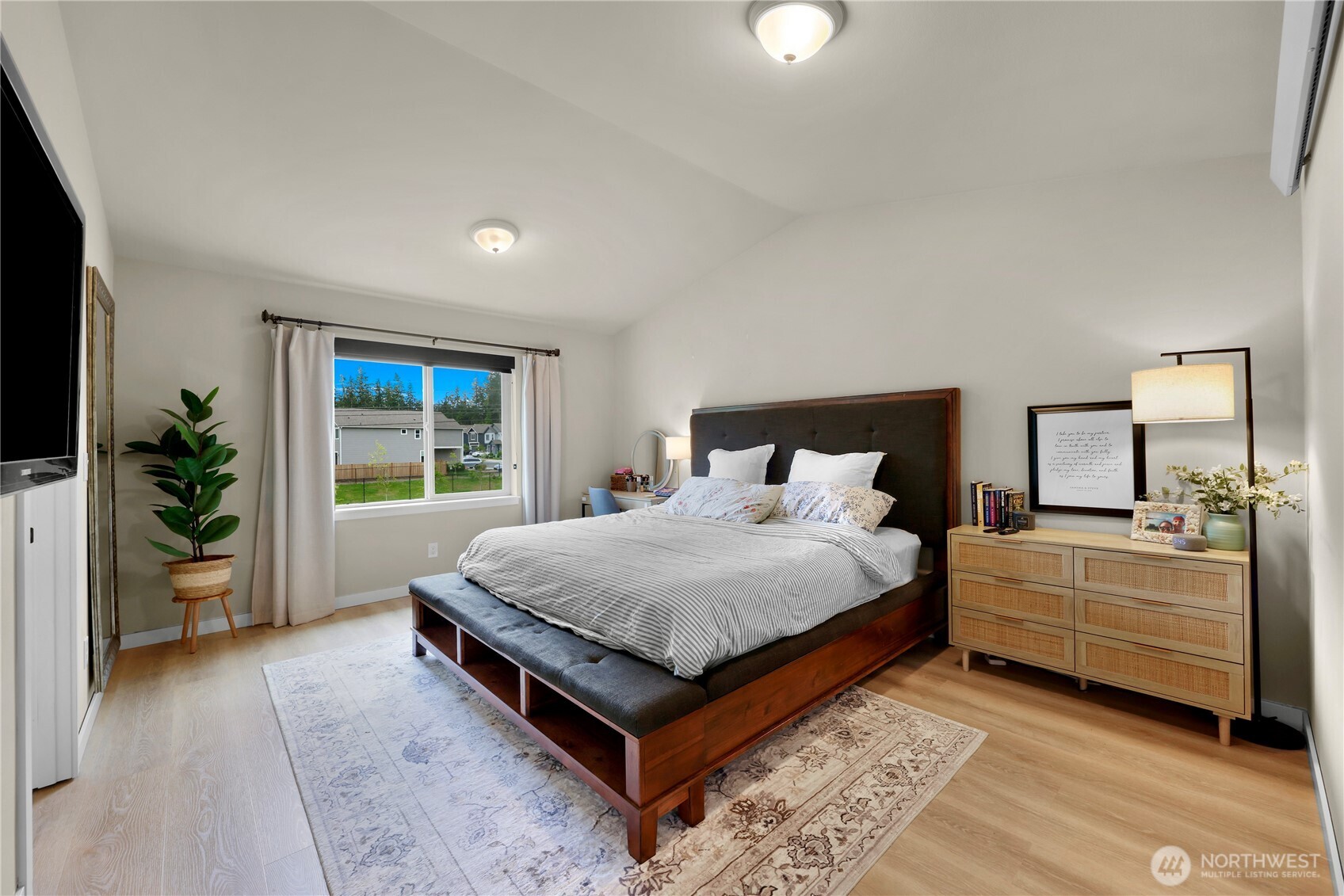 1911 Southwest Cooper Way Oak Harbor, WA 98277 - Photo 14 of 23