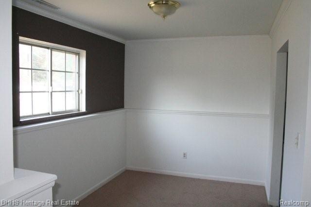 409 West Highland Road, Unit B6 Howell, MI 48843 - Photo 8 of 11 Dining Room