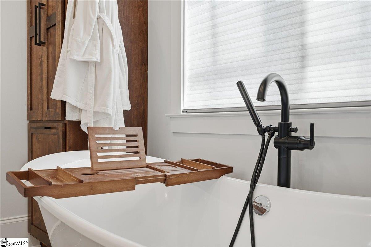 724 Red Hill Road Pickens, SC 29671 - Photo 22 of 50 Gallery Image 22