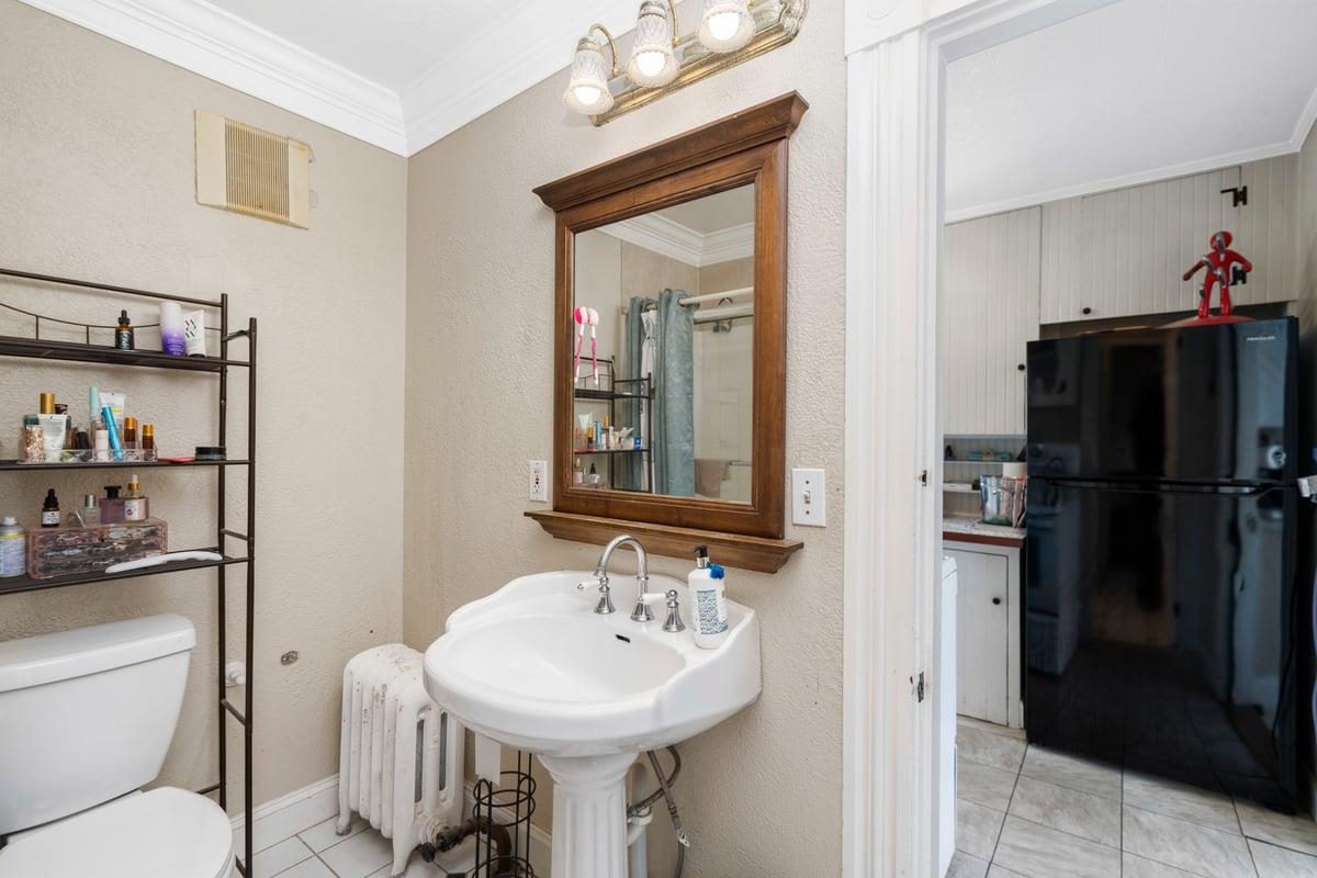 26 Reservoir Avenue Manchester, NH 03104 - Photo 46 of 60