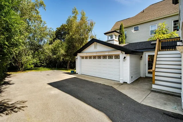 $659,000 | 26 Reservoir Avenue, Manchester, NH 03104