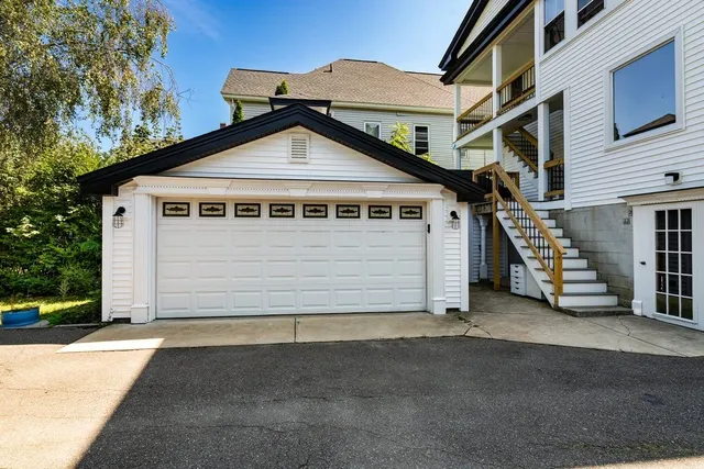 $659,000 | 26 Reservoir Avenue, Manchester, NH 03104