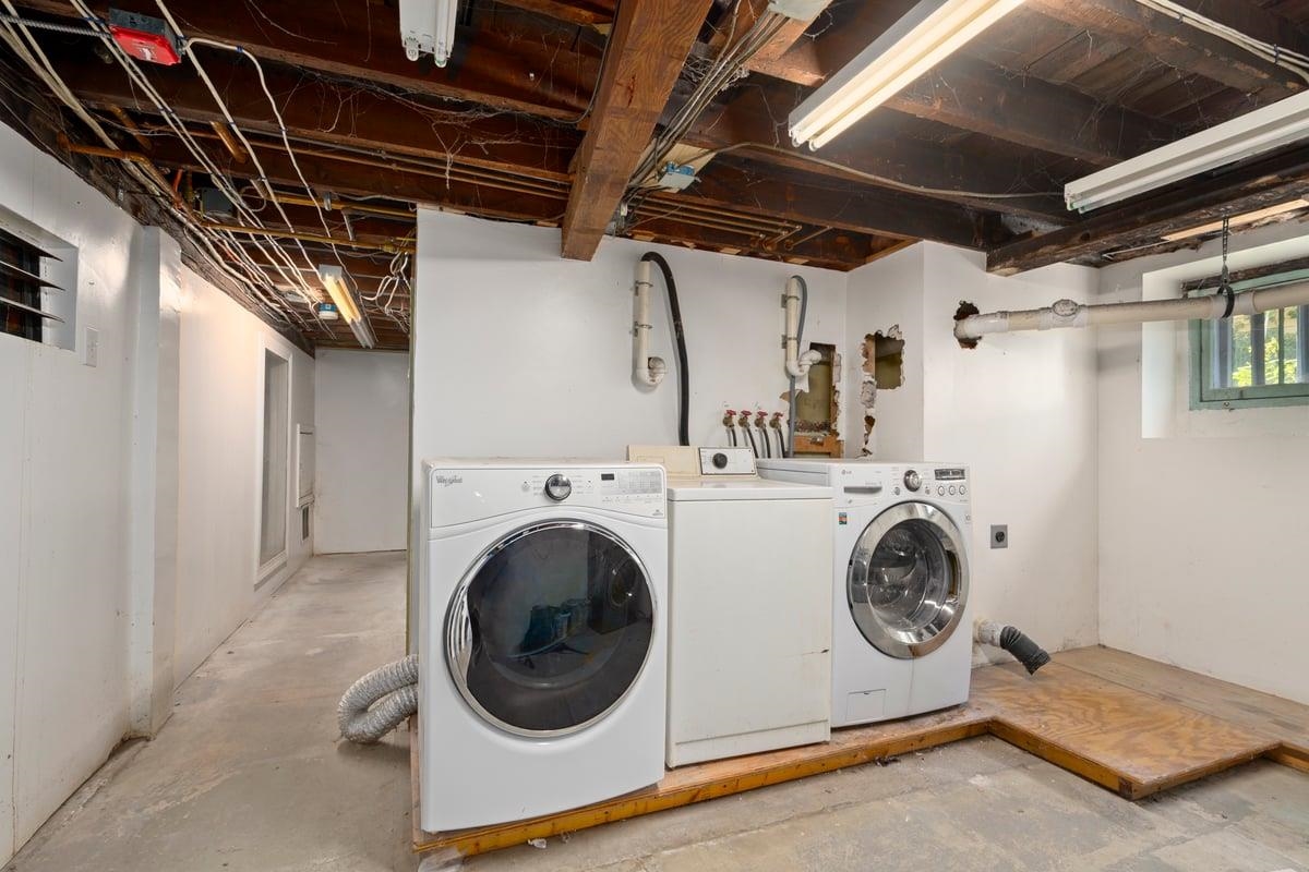 26 Reservoir Avenue Manchester, NH 03104 - Photo 57 of 60