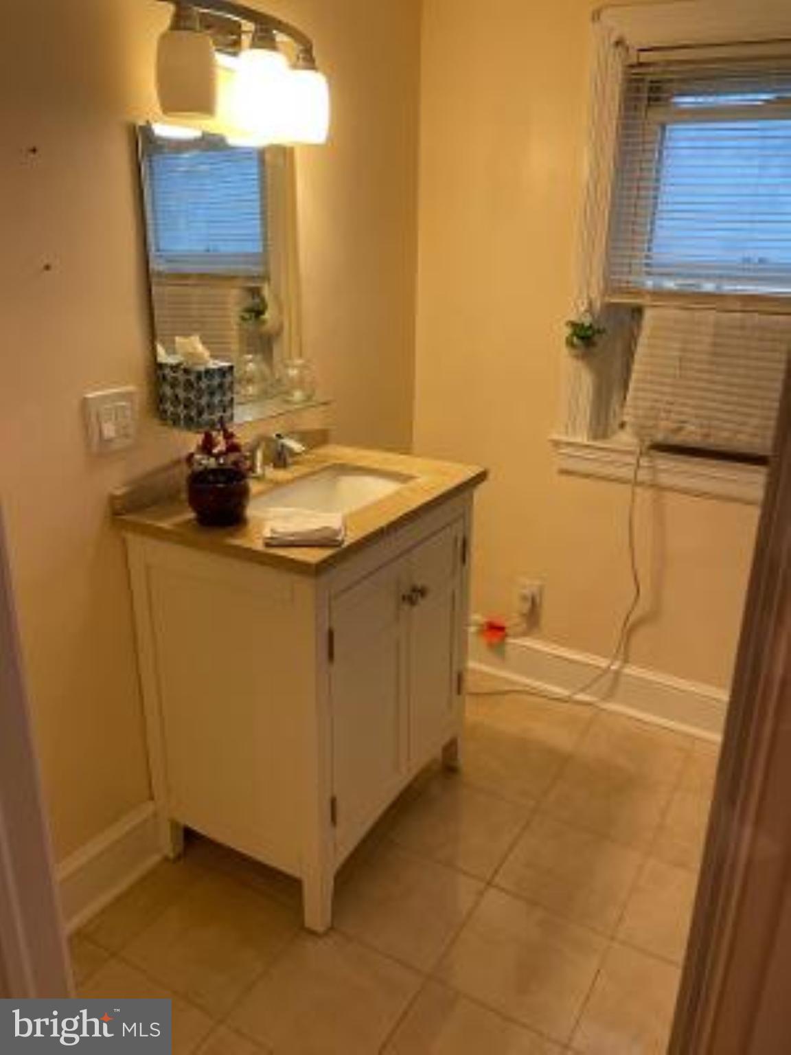 113 North Hammonds Ferry Road Linthicum Heights, MD 21090 - Photo 21 of 31 Primary bathroom
