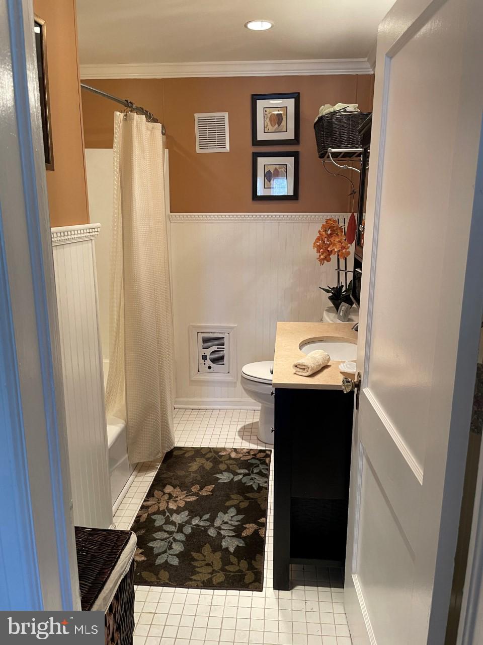 113 North Hammonds Ferry Road Linthicum Heights, MD 21090 - Photo 10 of 31 Main floor full bath