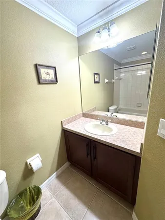 $2,700 | 1483 Hillview Lane, Tarpon Springs, FL 34689