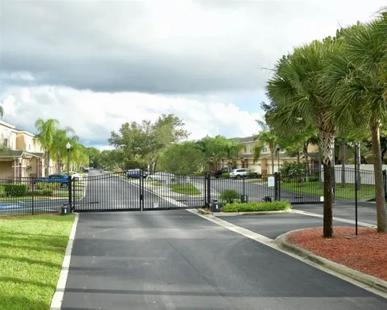$2,700 | 1483 Hillview Lane, Tarpon Springs, FL 34689