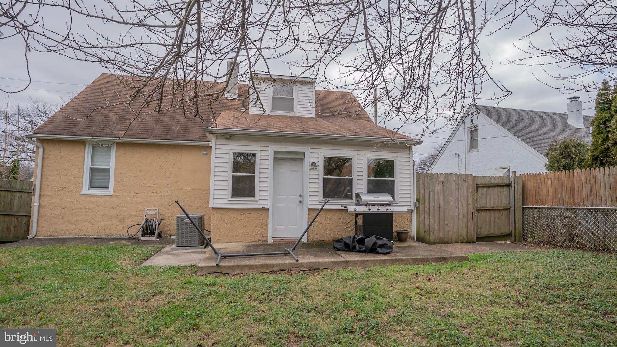 1527 Rhawn Street Philadelphia, PA 19111 - Photo 38 of 41 Back Exterior