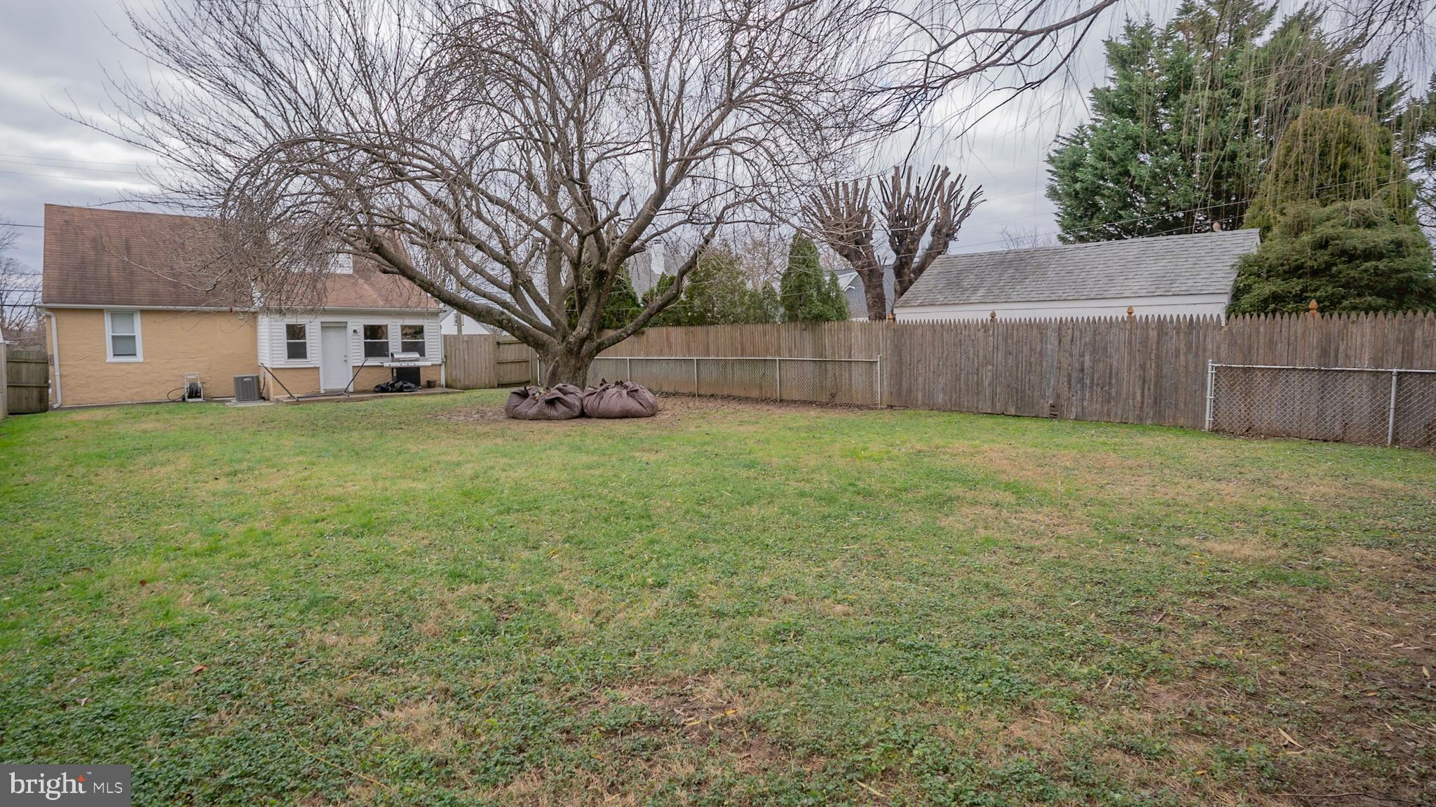 1527 Rhawn Street Philadelphia, PA 19111 - Photo 39 of 41 Backyard