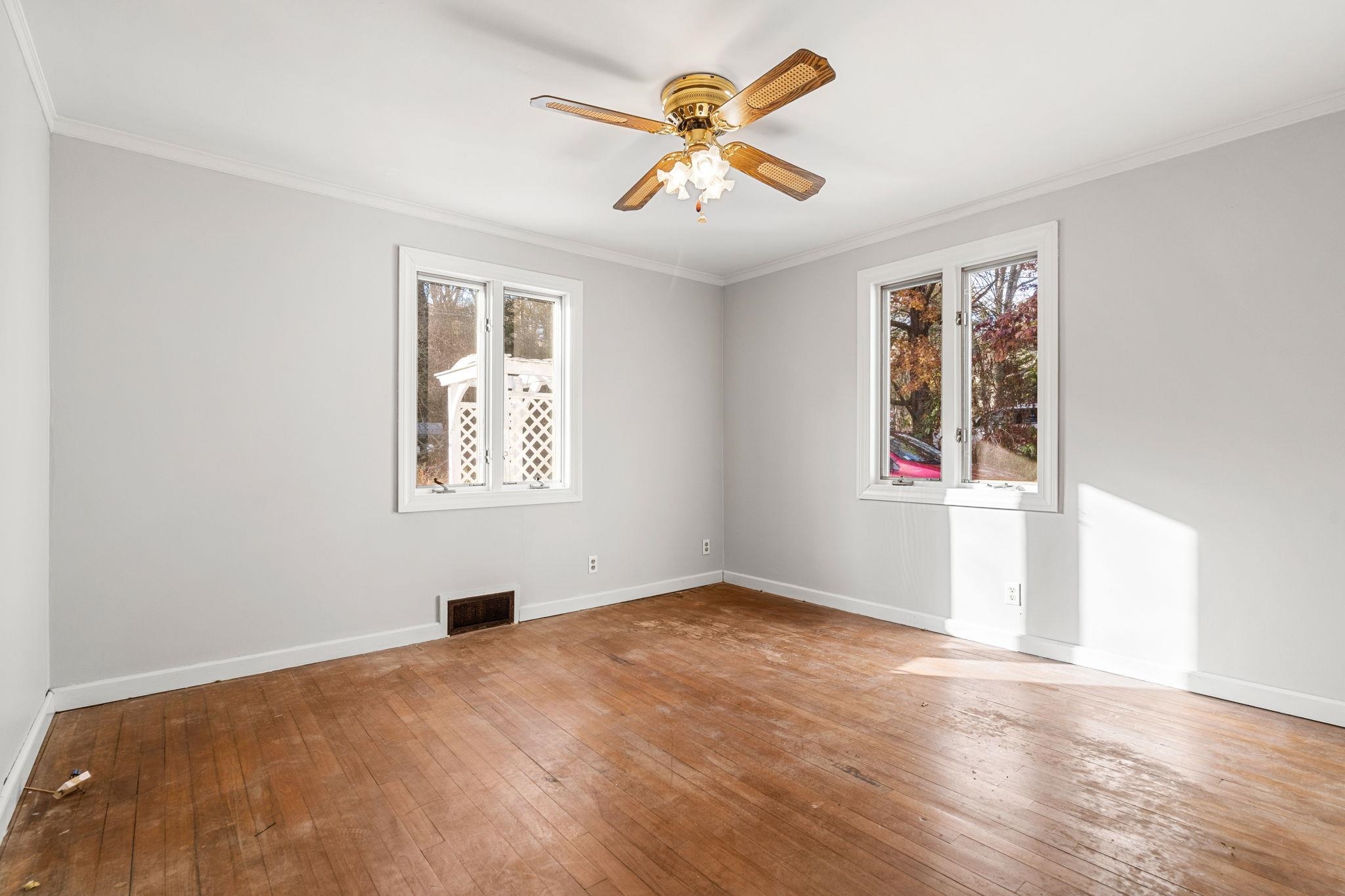19 McGrath Road Pelham, NH 03076 - Photo 6 of 40 Gallery Image 6