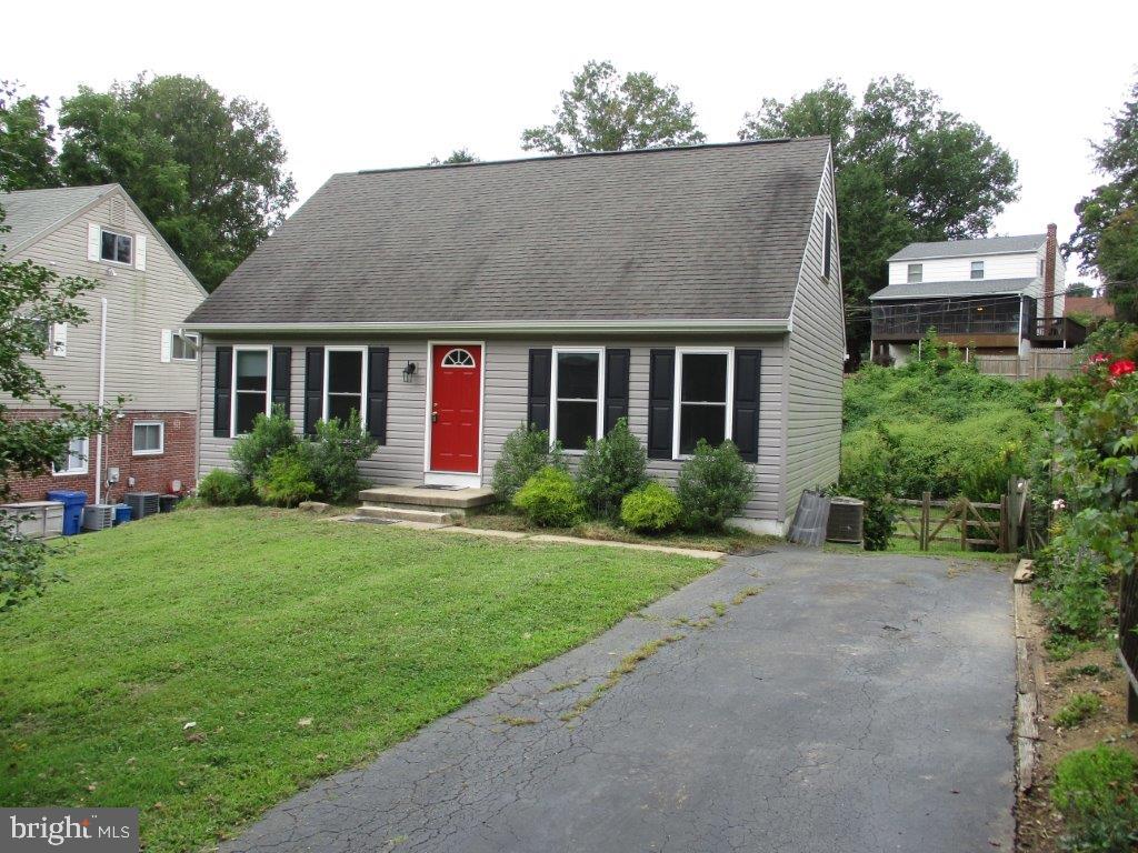 1095 Roberts Road Media, PA 19063 - Photo 1 of 40 current front photo