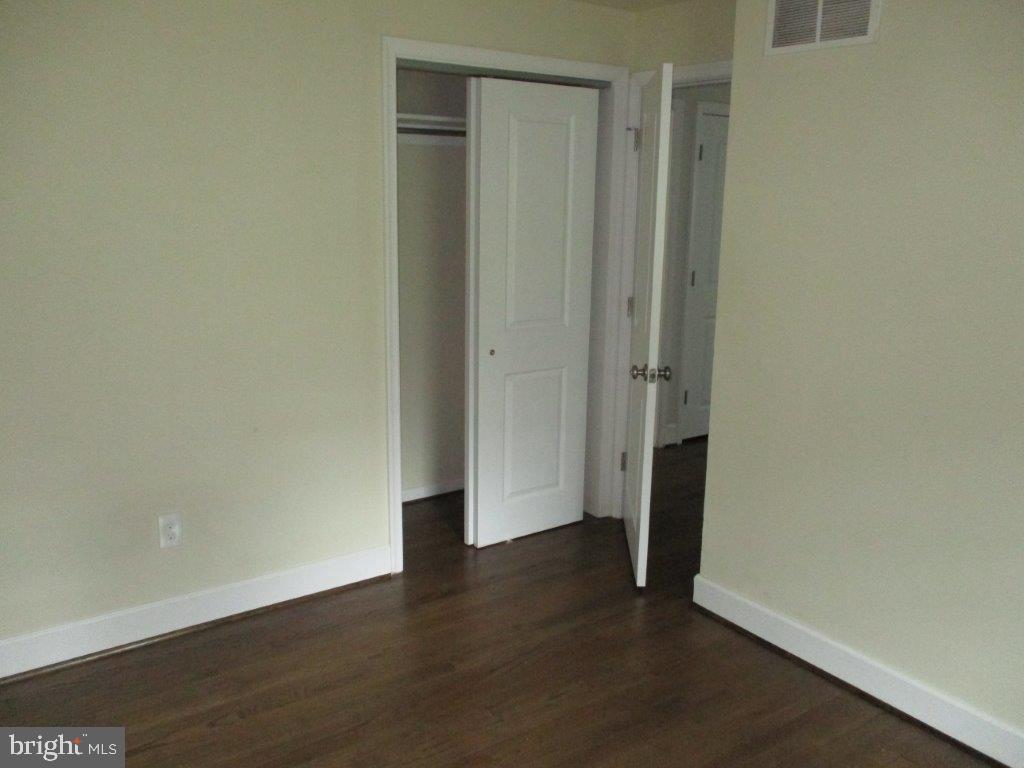 1095 Roberts Road Media, PA 19063 - Photo 16 of 40 closet bedroom #2