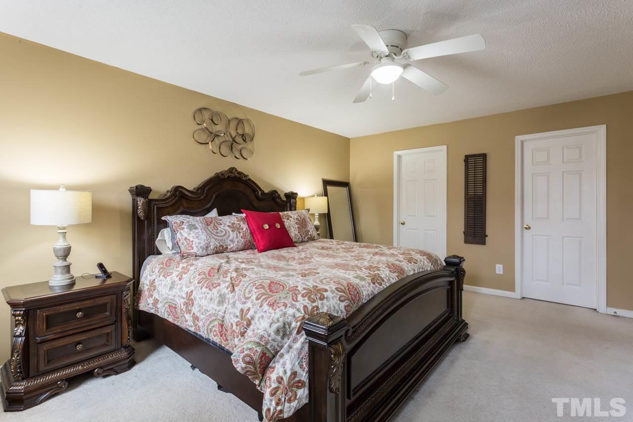 2328 Bolingbrook Lane Raleigh, NC 27613 - Photo 23 of 30
