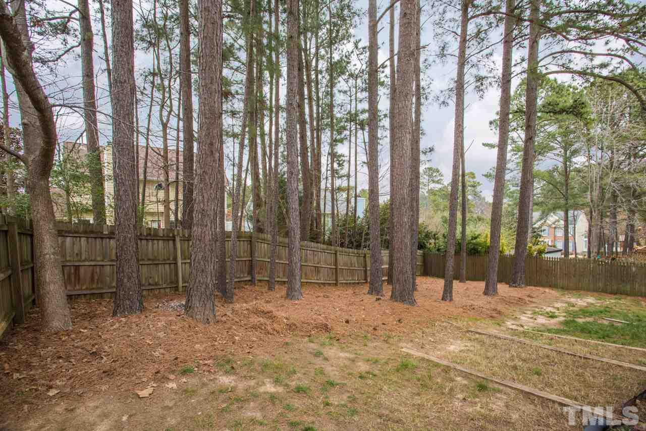 2328 Bolingbrook Lane Raleigh, NC 27613 - Photo 5 of 30