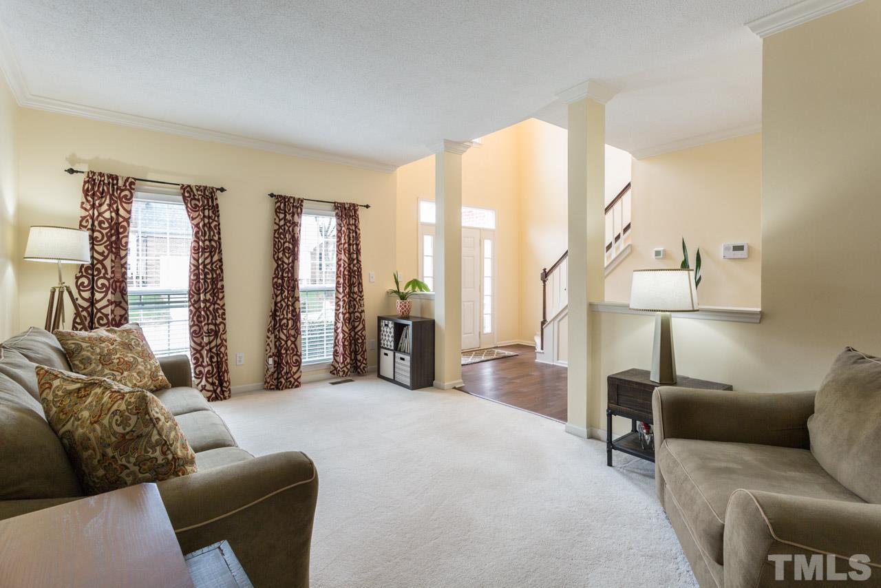 2328 Bolingbrook Lane Raleigh, NC 27613 - Photo 9 of 30