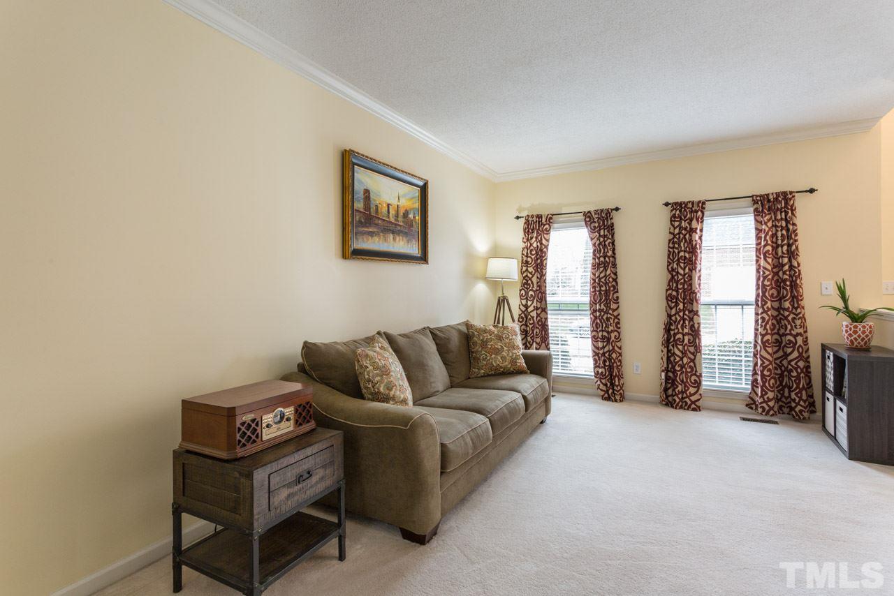 2328 Bolingbrook Lane Raleigh, NC 27613 - Photo 10 of 30