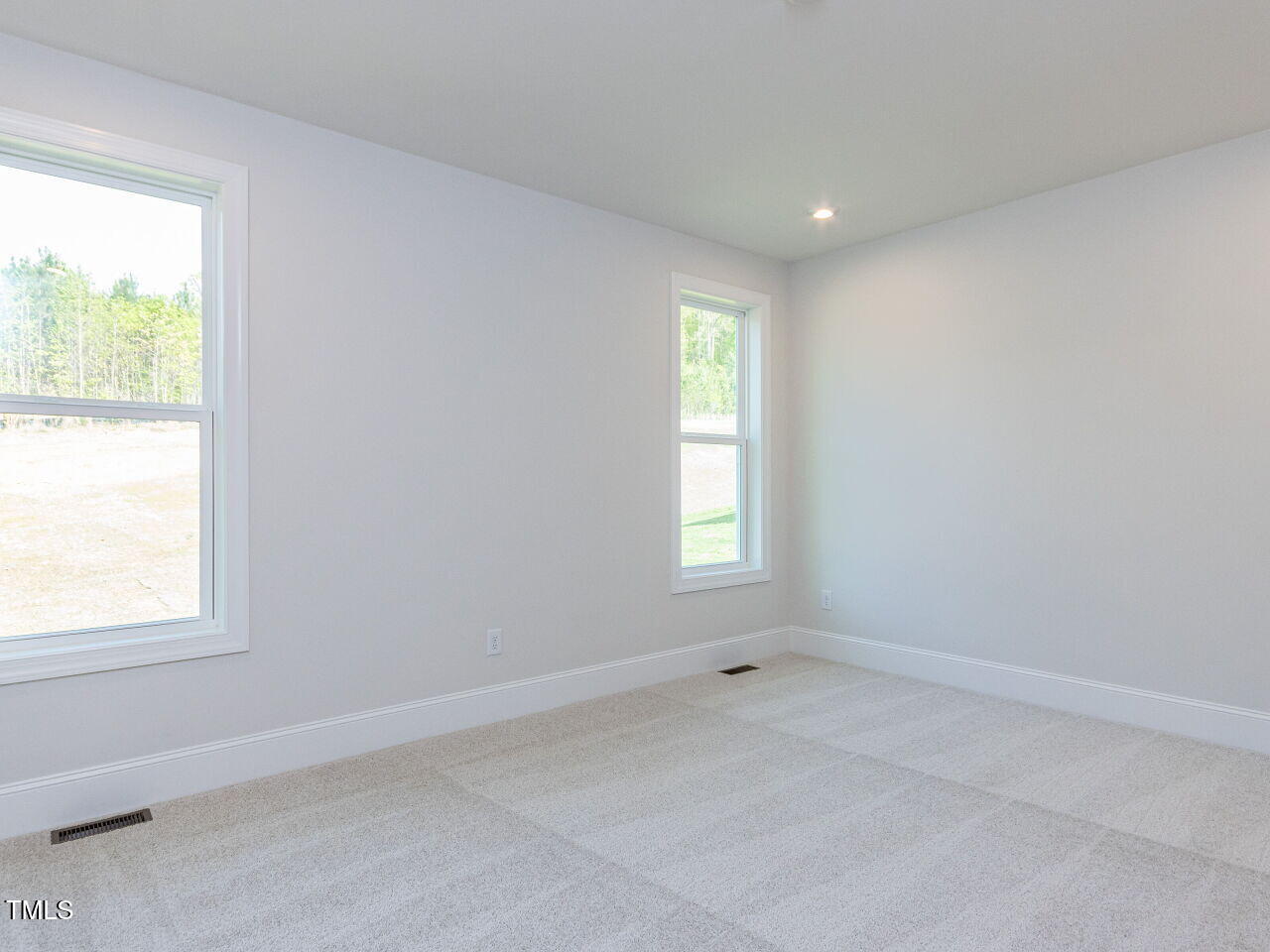 6060 Scalybark Road Durham, NC 27712 - Photo 17 of 34 017-1280x960-primary-bedroom