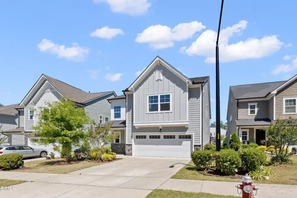 $765,000 | 1241 Canyon Shadows Court, Cary, NC 27519