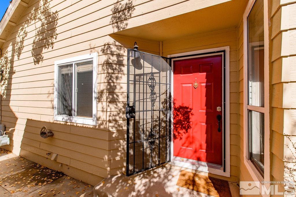2380 Gold Ridge Drive Reno, NV 89509 - Photo 6 of 38 Photo 6