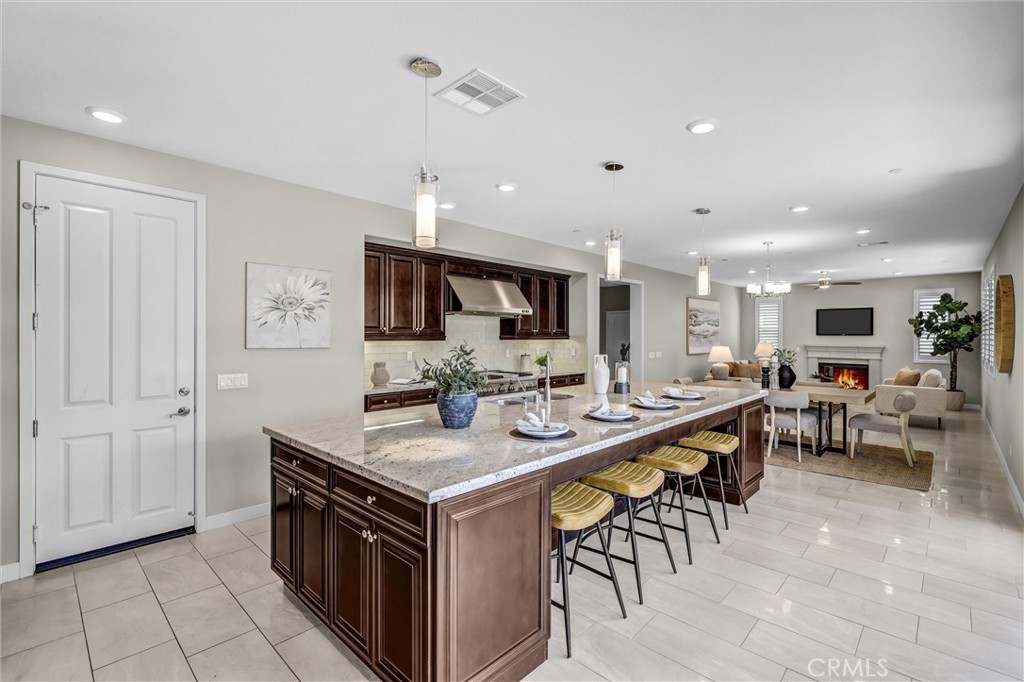 105 Rake Irvine, CA 92618 - Photo 10 of 37