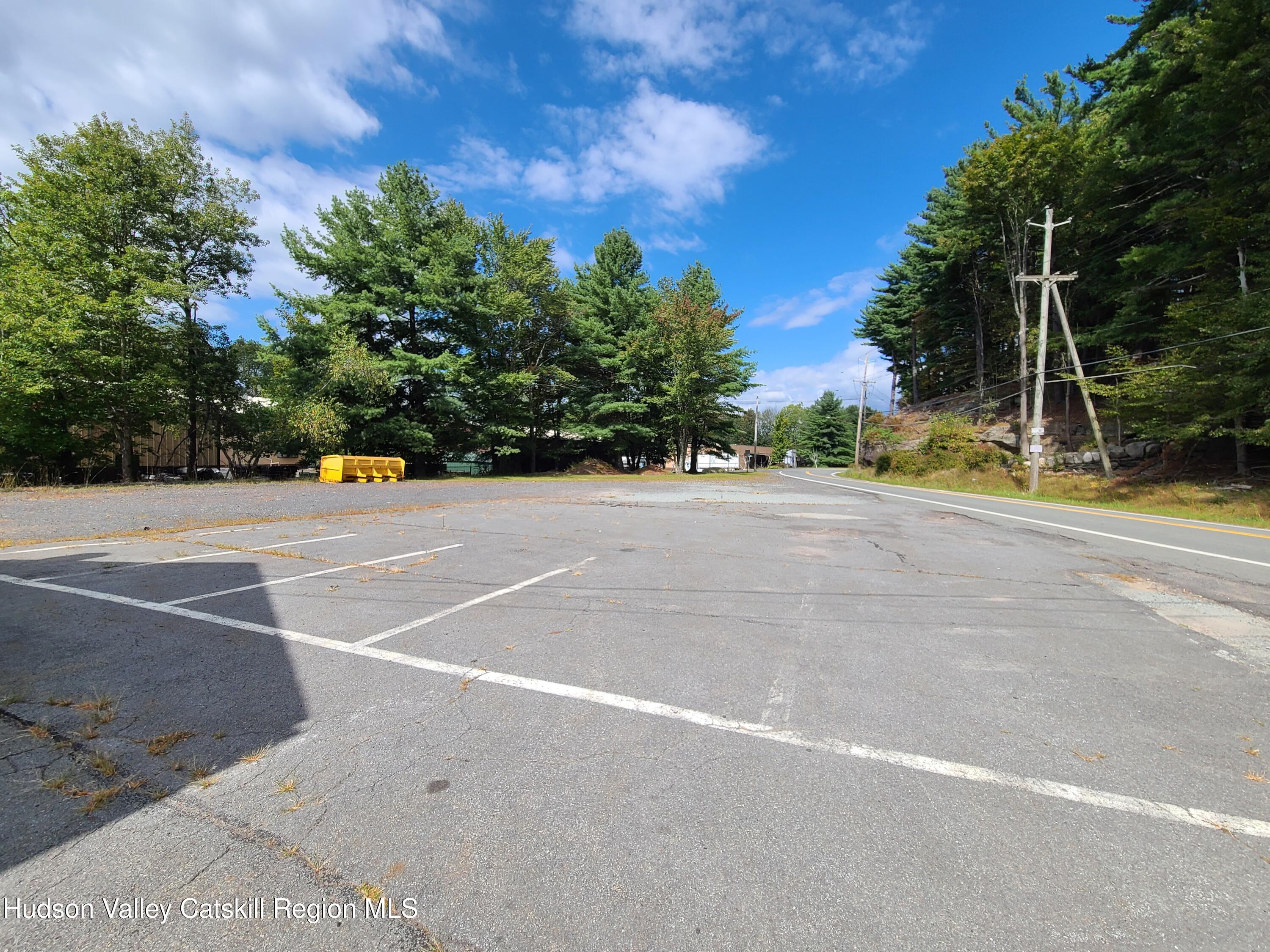 36 Cold Spring Road Monticello, NY 12701 - Photo 9 of 35 a view of a tennis court