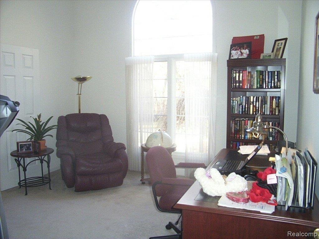 3087 Fairgrove Terrace, Unit 1 Rochester, MI 48309 - Photo 3 of 25 Library 2