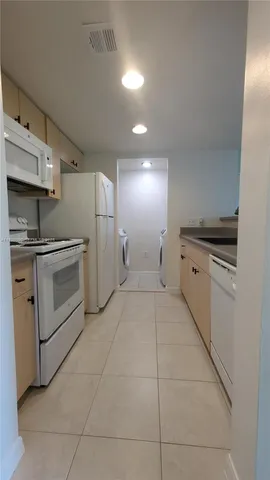 $1,700 | 4220 San Marino Boulevard, Unit 106, West Palm Beach, FL 33409