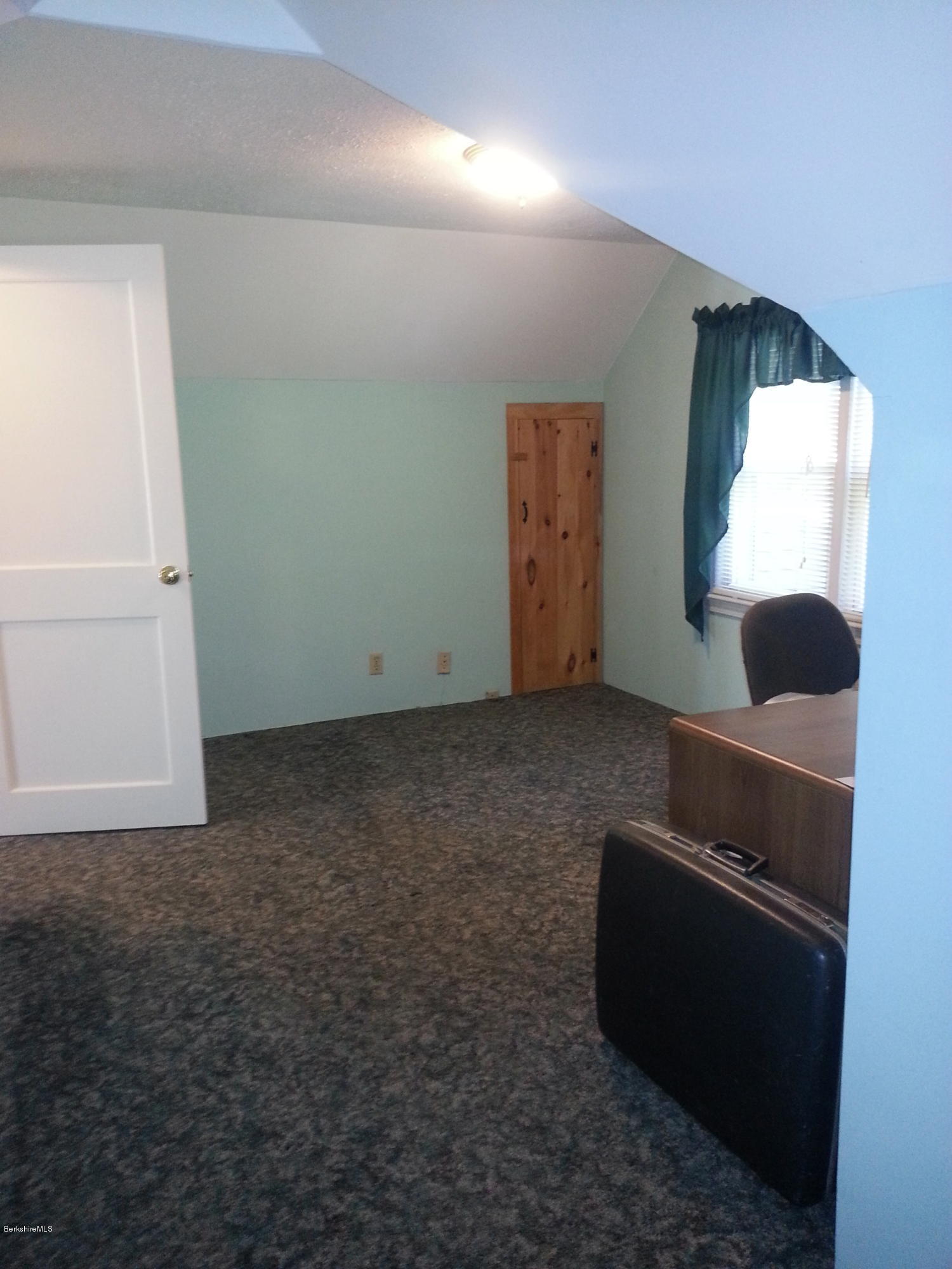 258 Holmes Road Pittsfield, MA 01201 - Photo 22 of 32 20151012_133823